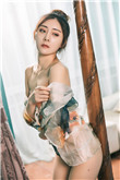 美女什么都没有穿