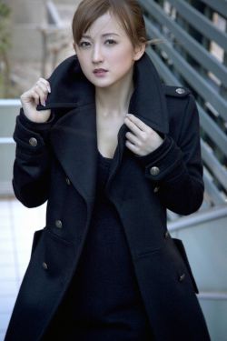 男生把肌肌放在女生肌肌里面的